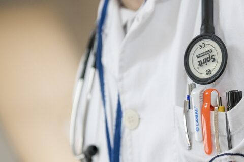 Sağlığın Yeşil Belirleyicileri: Parklar 21 doctor 563428 640